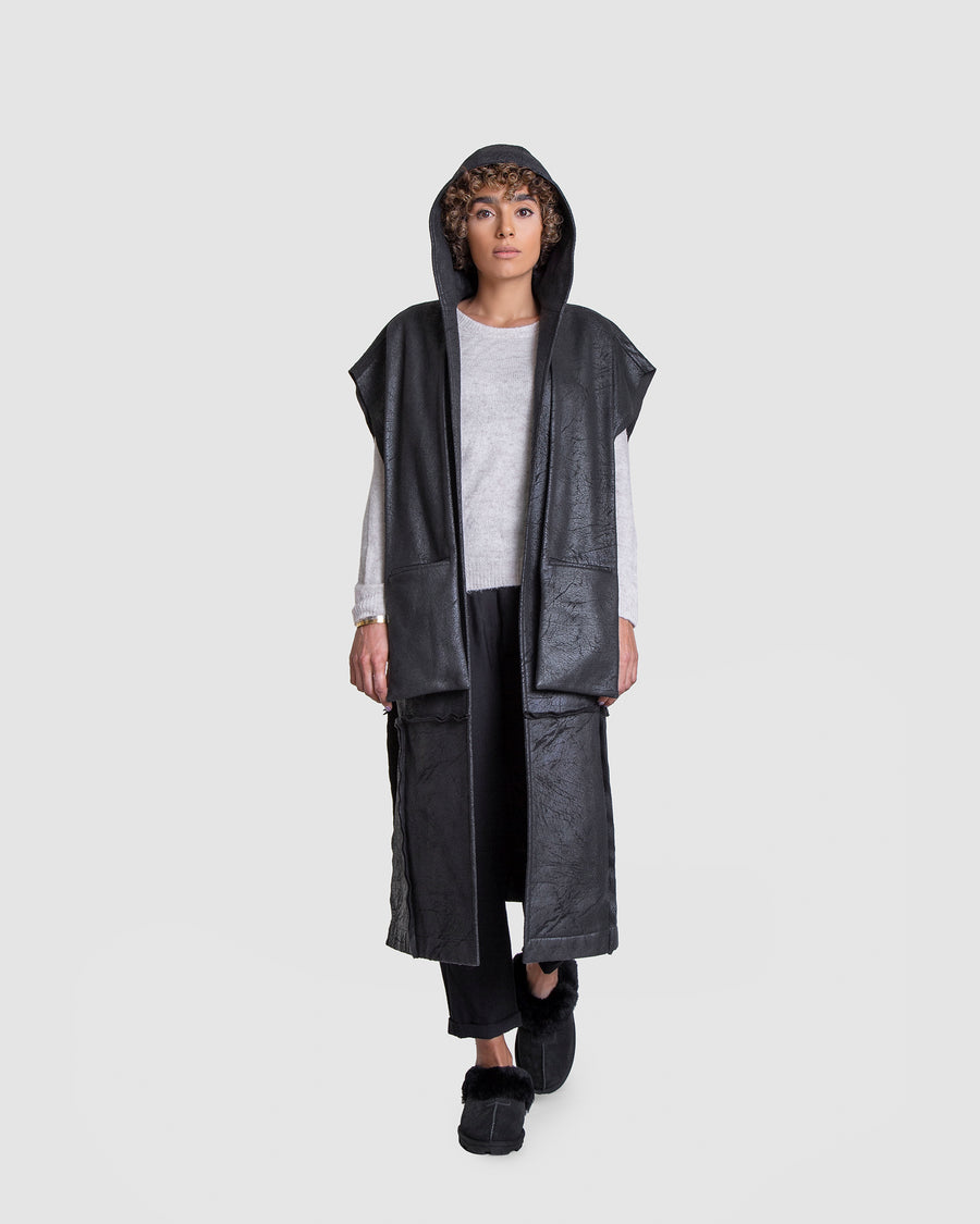 Tall Sleeveless Coat With Hanging Pocket Detail