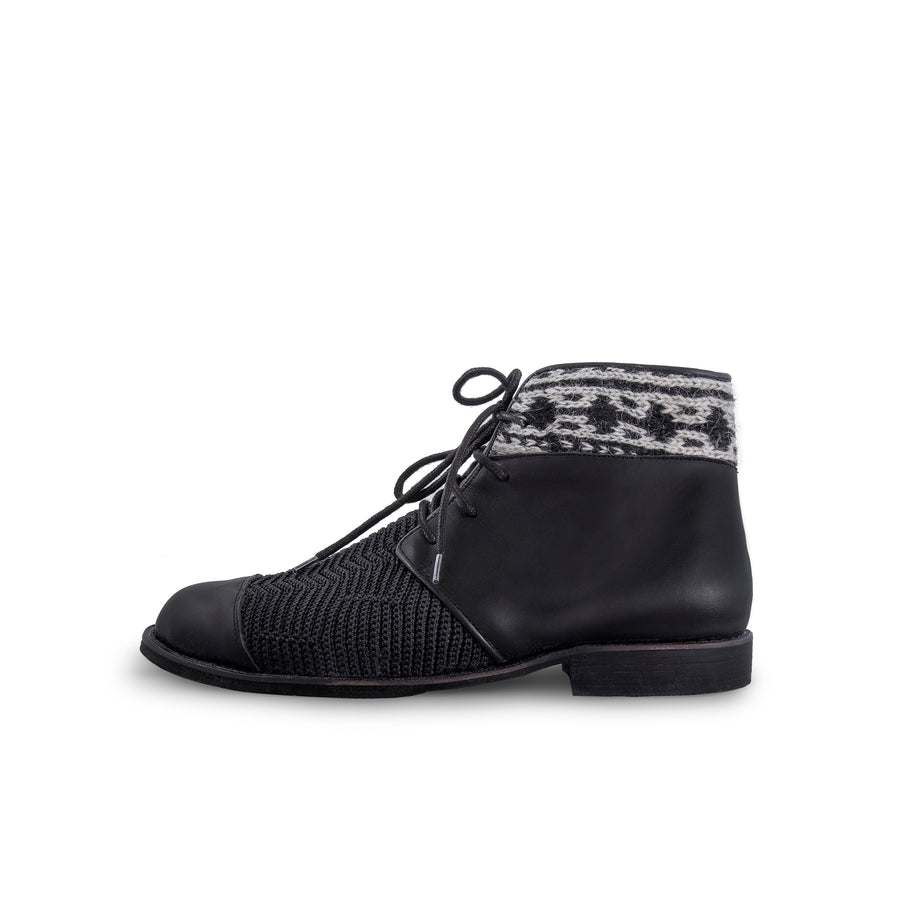 Knitted Black & White Boots